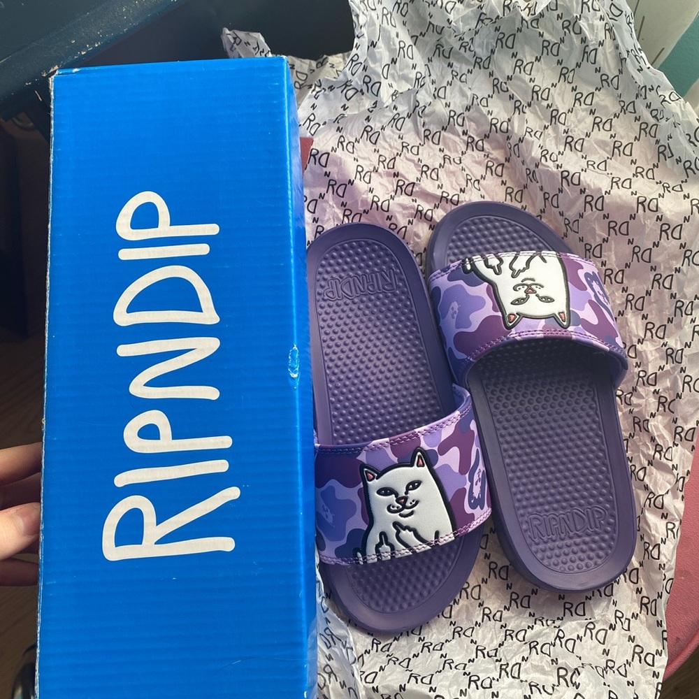 ripndip women’s purple camo slides